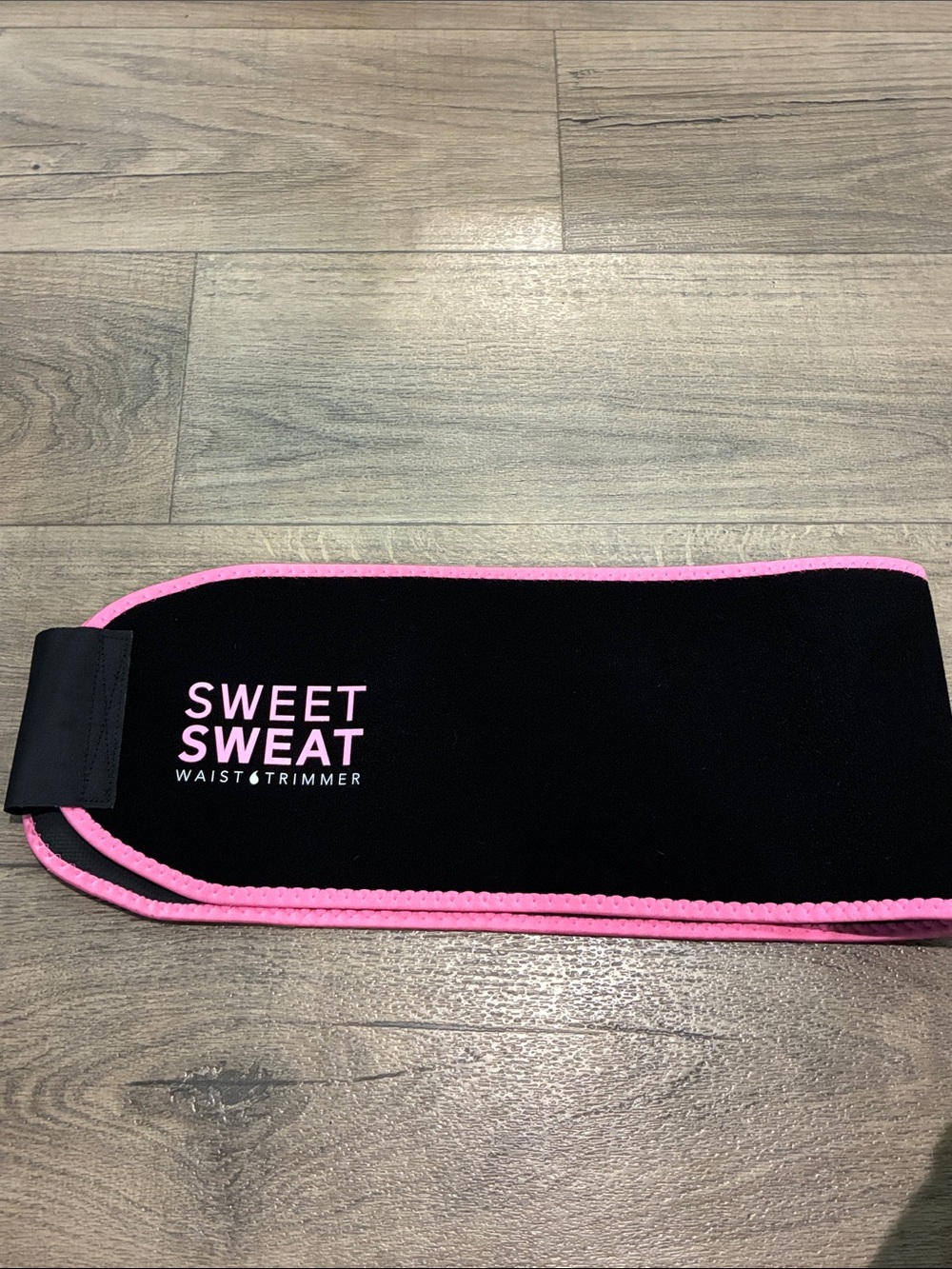 Sweet Sweat Women's Black and Pink Waist Trimmer